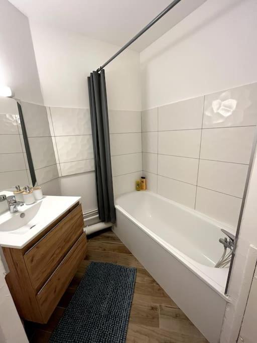 The Jungle Studio, Loggia & Parking Dans Residence Romans-sur-Isere Bagian luar foto